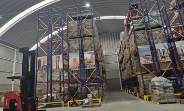 Bodega en renta de 2,600 m2 en Coacalco