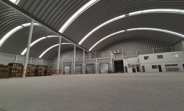 Bodega en renta de 2,600 m2 en Coacalco