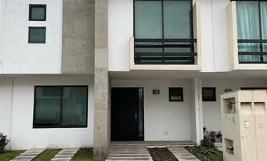 RENTA DE CASA EN FRACC. EL FORTIN SAN MATEO ATENCO