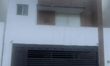 Hermosa Casa en  Calzadas Anáhuac, Escobedo,  N. L.