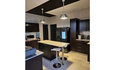 Venta de Casa en Villa Valencia ,Costa Sur, Cod-J270