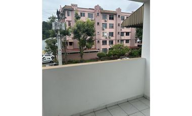 Se vende apartamento-PH Altos de Bella Vista