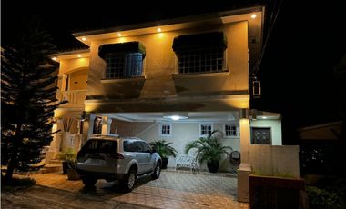 Se vende Casa en Bosques de cibeles, Altos de Panama