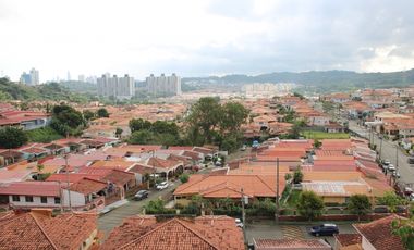 Se vende Casa en Bosques de cibeles, Altos de Panama