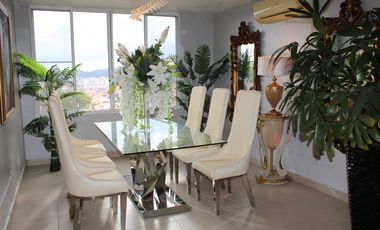 Se vende Casa en Bosques de cibeles, Altos de Panama