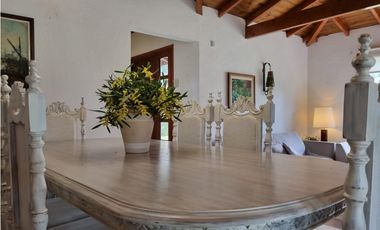 HERMOSO CHALET EN ZONA IGLESIA DE PINAMAR