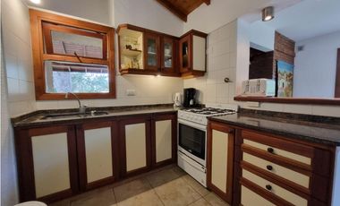 HERMOSO CHALET EN ZONA IGLESIA DE PINAMAR