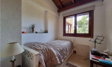 HERMOSO CHALET EN ZONA IGLESIA DE PINAMAR