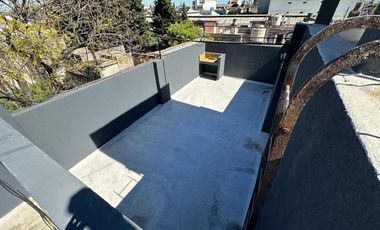 Casa PH en alquiler en Avellaneda Este