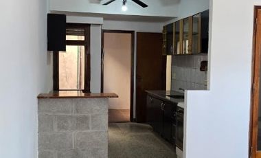 Casa PH en alquiler en Avellaneda Este