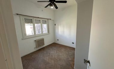 Casa PH en alquiler en Avellaneda Este