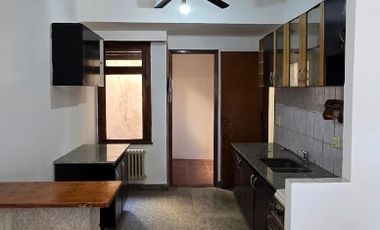 Casa PH en alquiler en Avellaneda Este