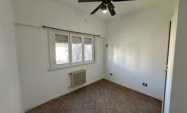 Casa PH en alquiler en Avellaneda Este