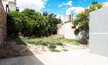 Casa en venta c/ cochera en Centro