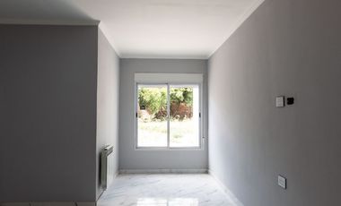 Casa en venta c/ cochera en Centro