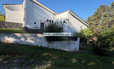 V201. TALA HUASI. ENCANTADORA CASA EXC.VISTA C/PILETA+GALERIA Y PARQUE