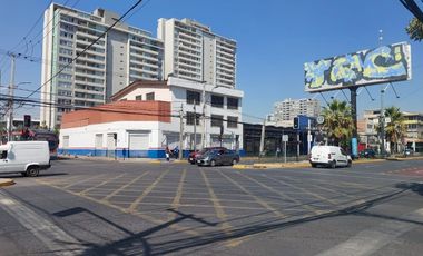 GRAN AVENIDA ESQUINA  AVDA LO OVALLE