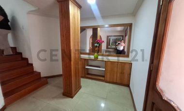 Venta de Casa en Conocoto – Conjunto 6 de Junio