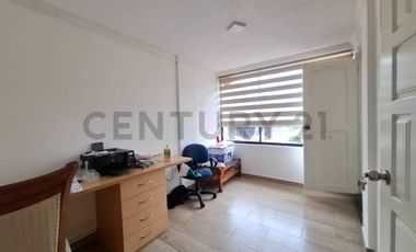 Venta de Casa en Conocoto – Conjunto 6 de Junio