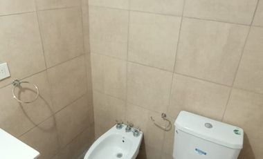 Moderno Monoambiente con Balcón y Bajas Expensas en El Palomar