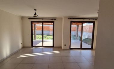 Casa en Venta en Sendero Rio Ñiuble 430 Machali