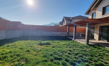 Casa en Venta en Sendero Rio Ñiuble 430 Machali