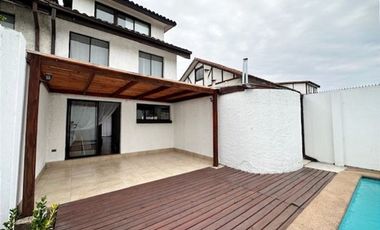 Casa en Arriendo en luis calvo mackenna con avenida las condes