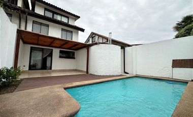 Casa en Arriendo en luis calvo mackenna con avenida las condes