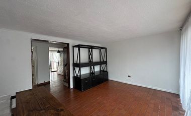 Casa en Arriendo en luis calvo mackenna con avenida las condes