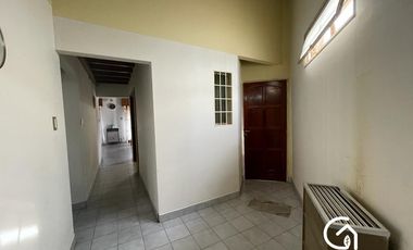 Venta de galpón de uso comercial en Neuquén Capital