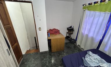 Venta Casa 6 ambientes con cochera y quincho en San Jose