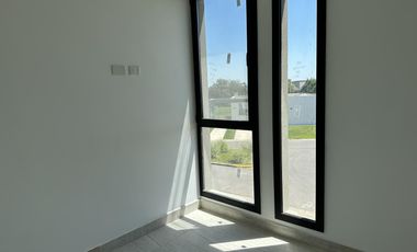 VENTA CASA A ESTRENAR SAN SEBASTIAN  AREA 11 CON VISTA A LA LAGUNA