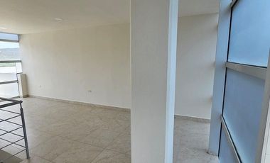 LOCAL EN VENTA EN SEGUNDA PLANTA EN COL. VILLAS DE SANTA ENGRACIA