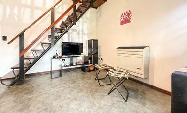 LA FLORIDA. Casa 4 amb. en lote 10 x 34