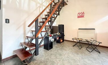 LA FLORIDA. Casa 4 amb. en lote 10 x 34