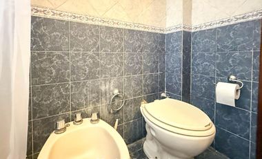 LA FLORIDA. Casa 4 amb. en lote 10 x 34