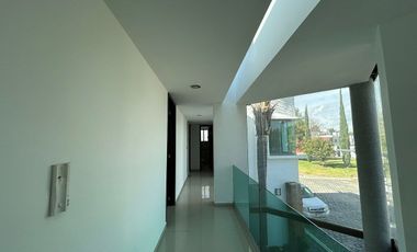 🏡 Renta de Casa en Molino de Santo Domingo | 3 Recámaras | Amplios Espacios.