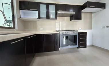 🏡 Renta de Casa en Molino de Santo Domingo | 3 Recámaras | Amplios Espacios.