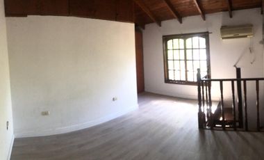 Casa en Alquiler en 509 esq 8 Manuel B Gonnet - Alberto Dacal Propiedades