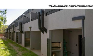 Departamento / Casa tipo Triplex en venta en Don Torcuato - A estrenar!