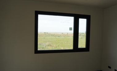 Casa de hormigón a estrenar - Mar Chiquita