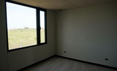 Casa de hormigón a estrenar - Mar Chiquita