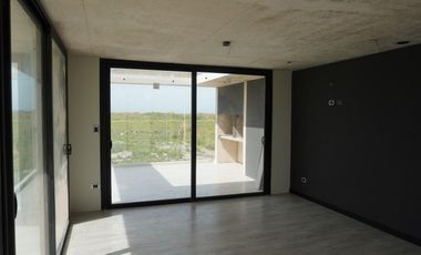 Casa de hormigón a estrenar - Mar Chiquita