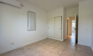 Casa en Alquiler Anual en el Barrio Santa Barbara, Tigre