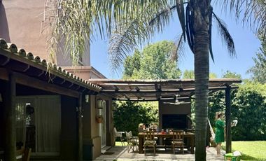 Casa en alquiler anual en el Barrio Santa Barbara, Tigre