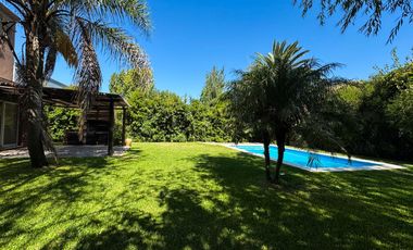 Casa en Alquiler Anual en el Barrio Santa Barbara, Tigre