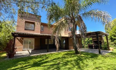 Casa en Alquiler Anual en el Barrio Santa Barbara, Tigre