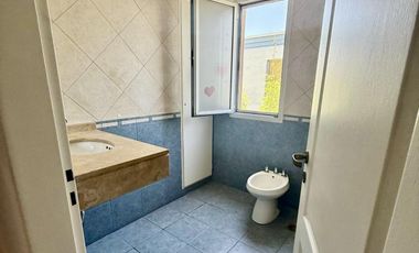 Casa en alquiler anual en el Barrio Santa Barbara, Tigre