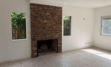 Casa en alquiler anual en el Barrio Santa Barbara, Tigre