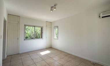 Casa en Alquiler Anual en el Barrio Santa Barbara, Tigre